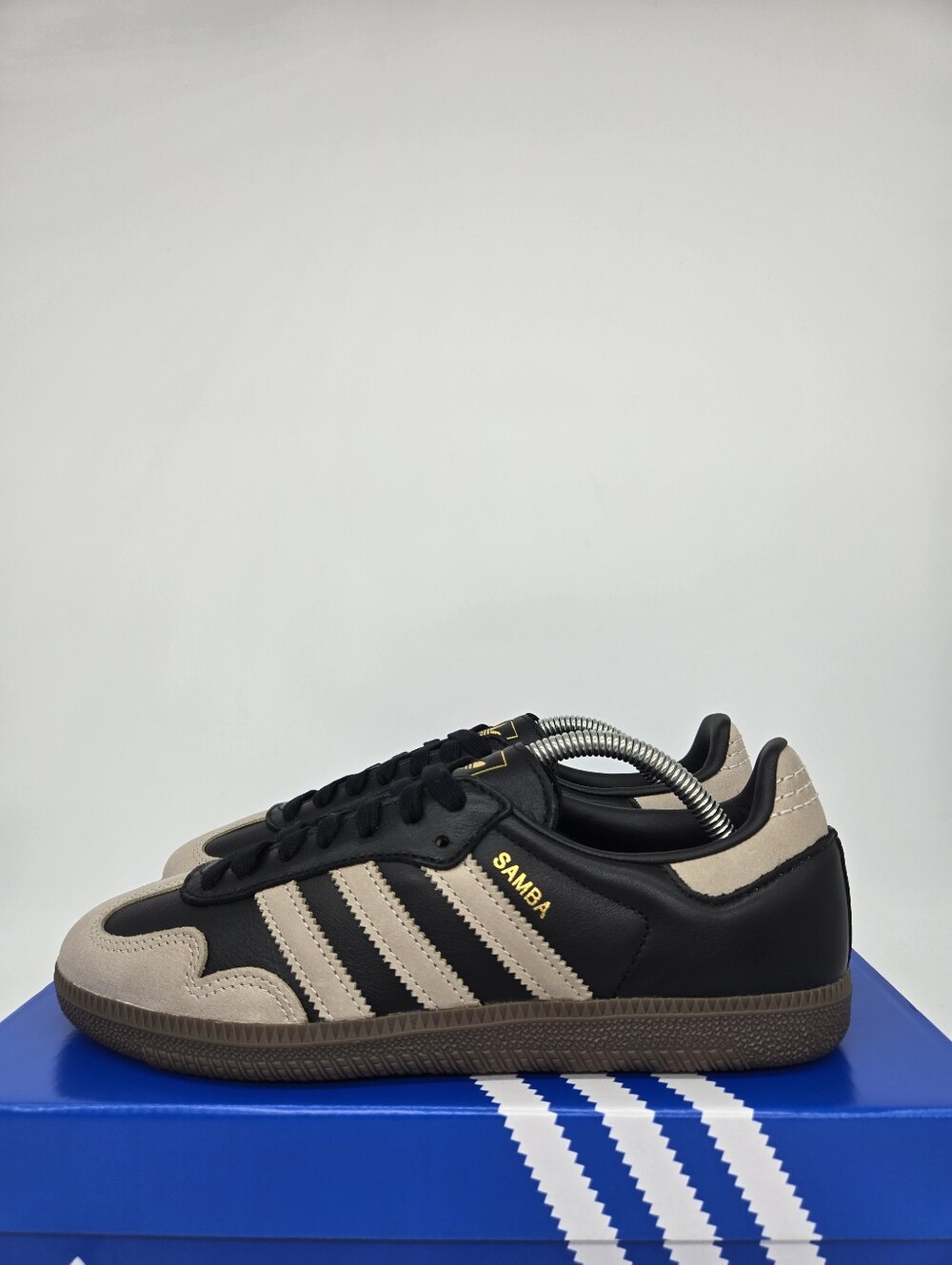 adidas Women's Samba OG KJ0995 Black Wonder Beige Shoes Size 10.5 NWT